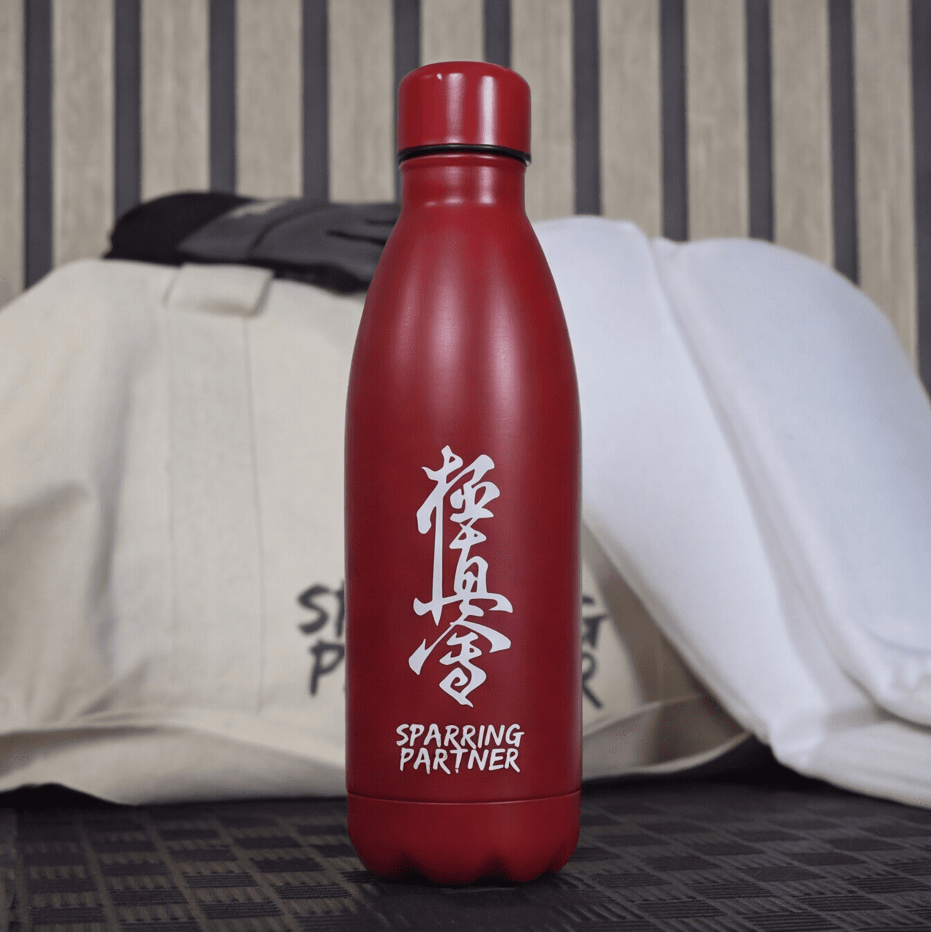 Butelka Karate Kanji - Czerwona Stal