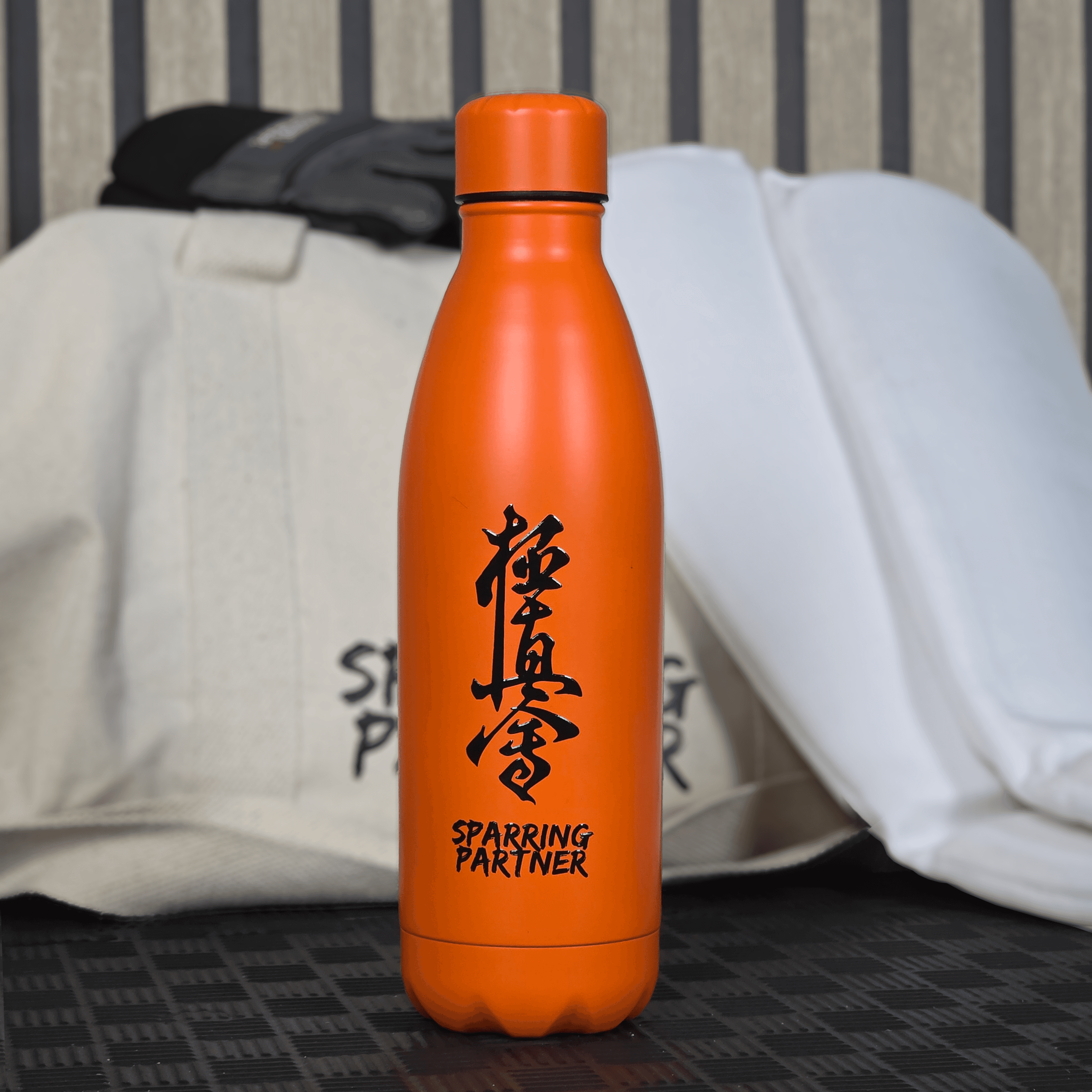 Butelka Karate Kanji – Pomarańczowa Stal