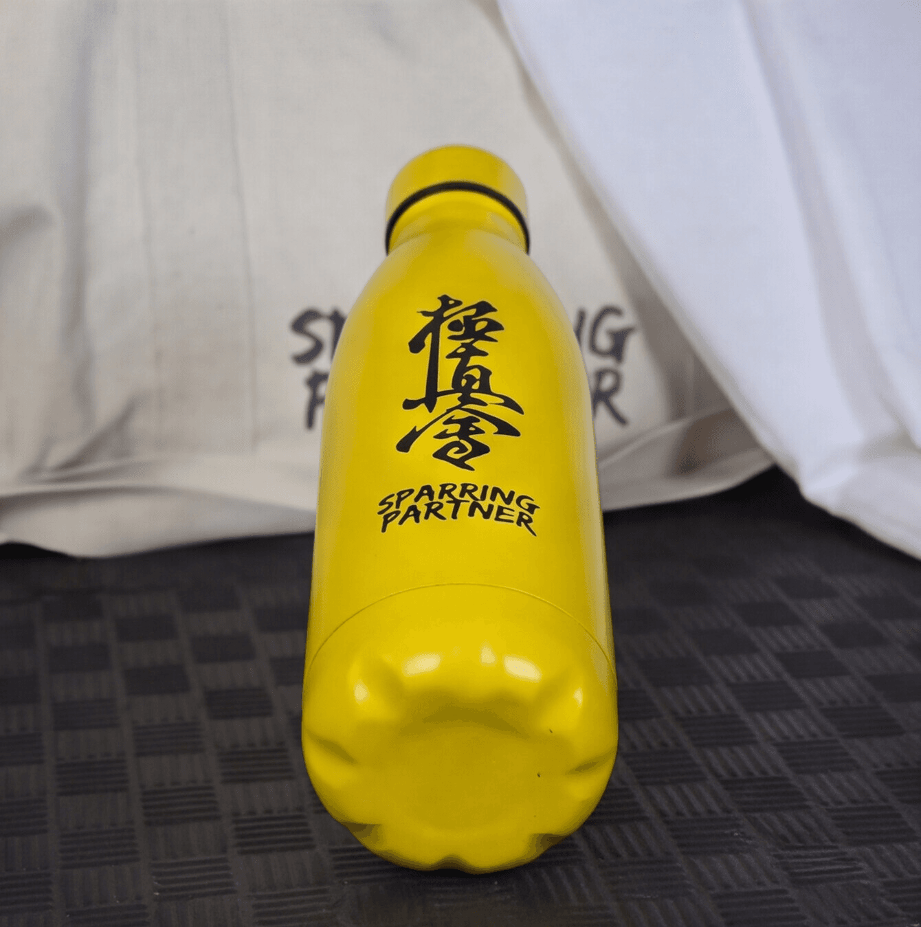 Butelka Karate Kanji - Żółta Stal